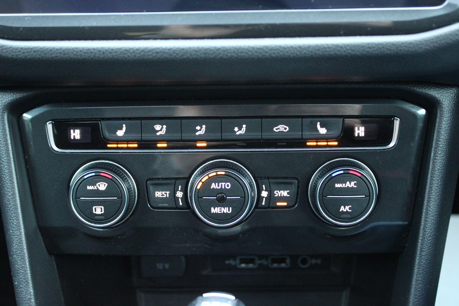 Used Volkswagen Tiguan 2018 for sale - 76549125: Photo 15