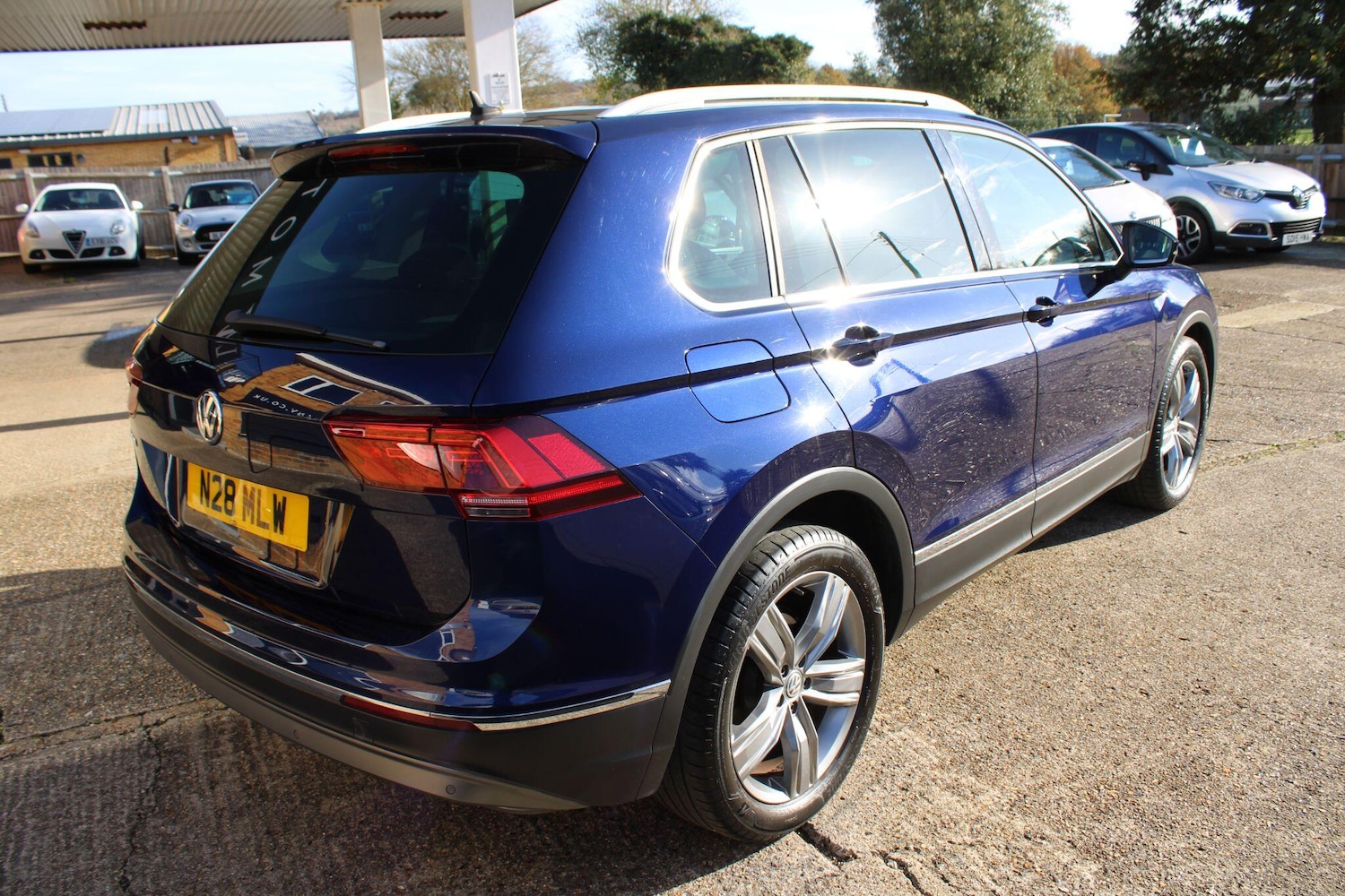 Used Volkswagen Tiguan 2018 for sale - 76549125: Photo 3