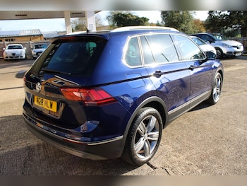 Used Volkswagen Tiguan 2018 for sale - 76549125: Photo
