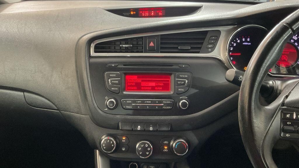 Used Kia Ceed 2015 for sale - 76912817: Photo 11