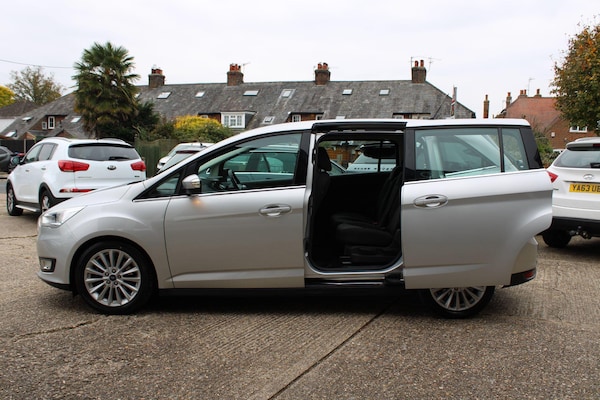 Used Ford Grand C-Max 2017 for sale - 76214335: Photo 19