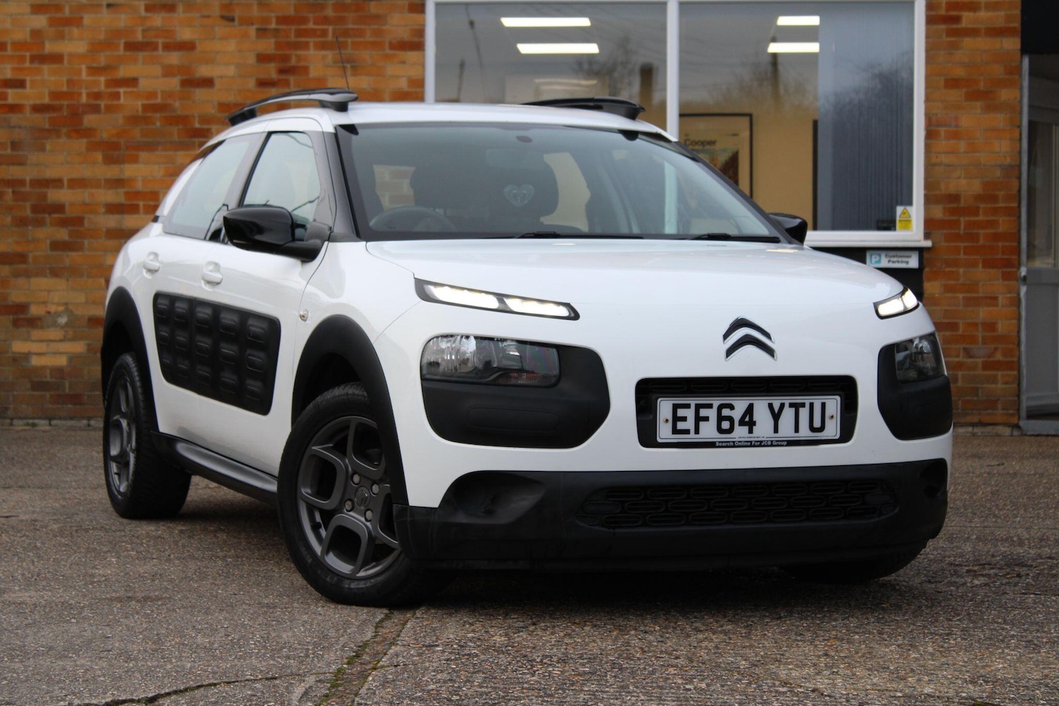 Used Citroen C4 Cactus for sale - 77587315: Photo 2