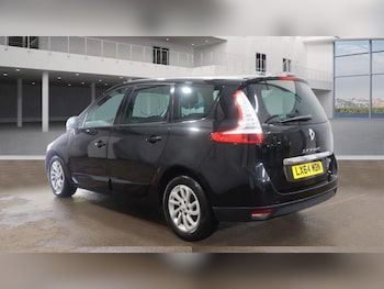 Used Renault Grand Scenic 2014 for sale - 77410825: Photo