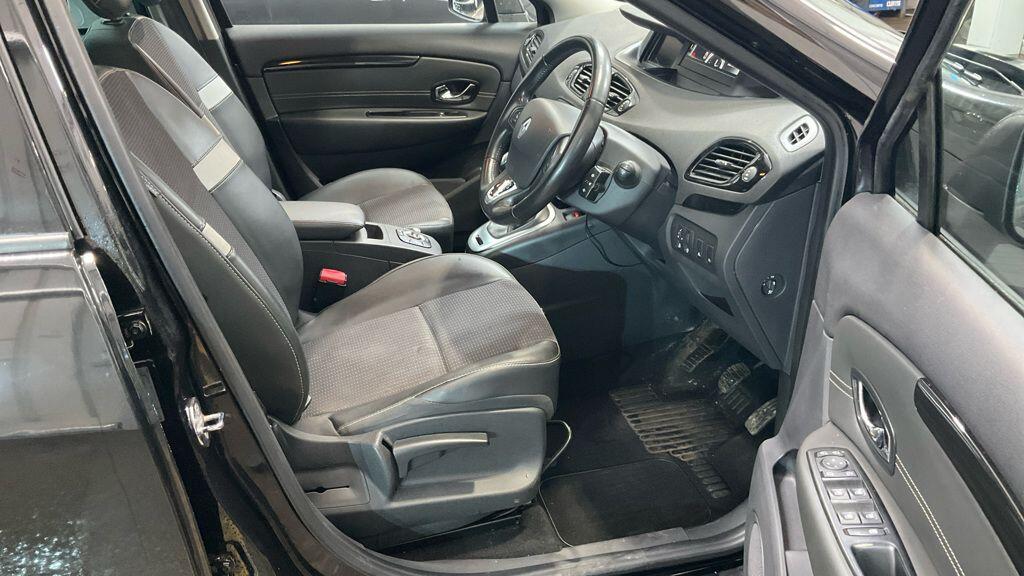 Used Renault Grand Scenic 2014 for sale - 77410825: Photo 9