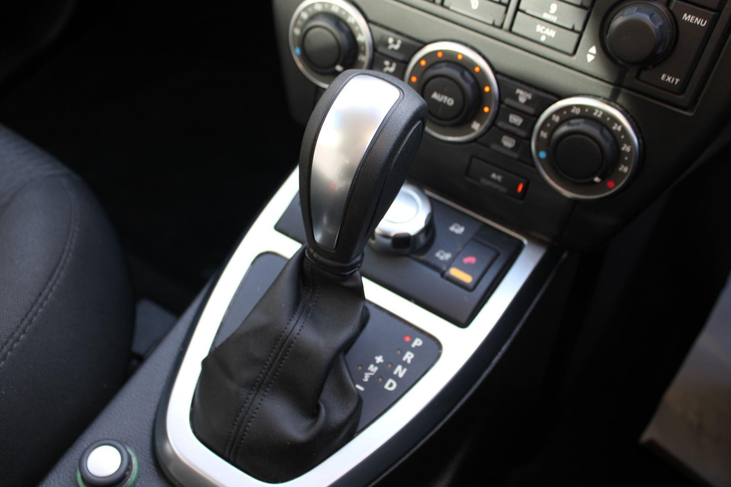 Used Land Rover Freelander 2011 for sale - 77710143: Photo 19