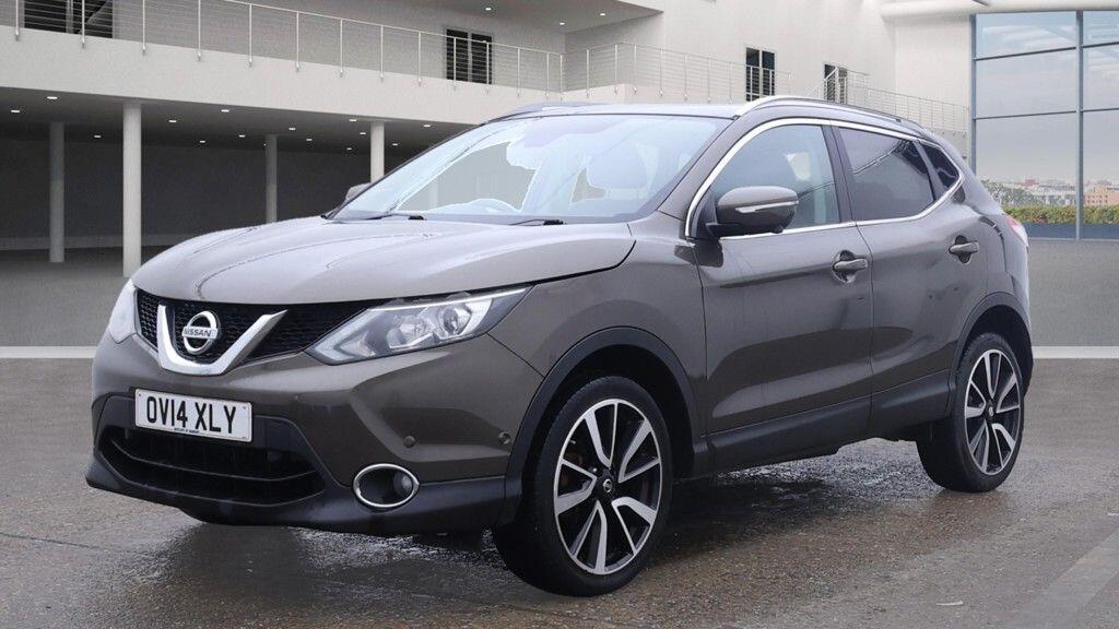 Used Nissan Qashqai 2014 for sale - 76824296: Photo 2