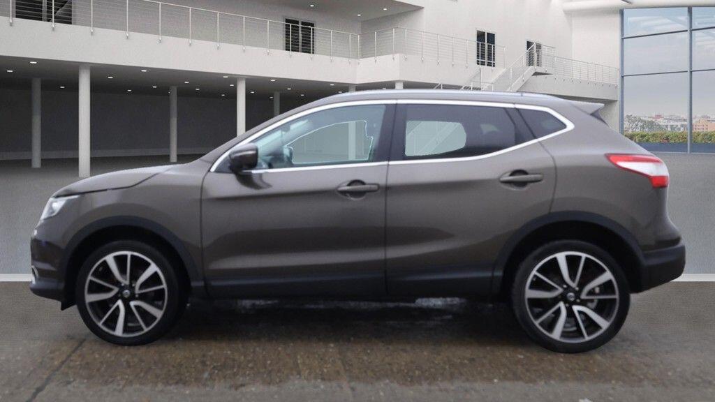 Used Nissan Qashqai 2014 for sale - 76824296: Photo 6