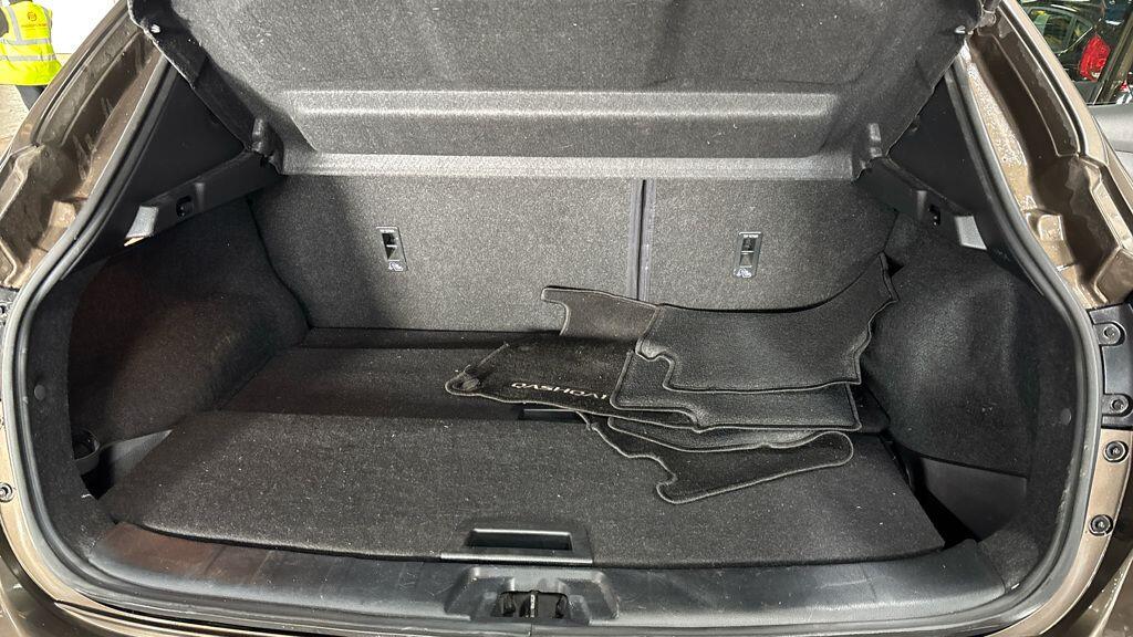 Used Nissan Qashqai 2014 for sale - 76824296: Photo 7