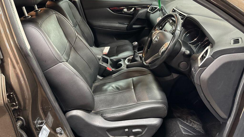 Used Nissan Qashqai 2014 for sale - 76824296: Photo 9