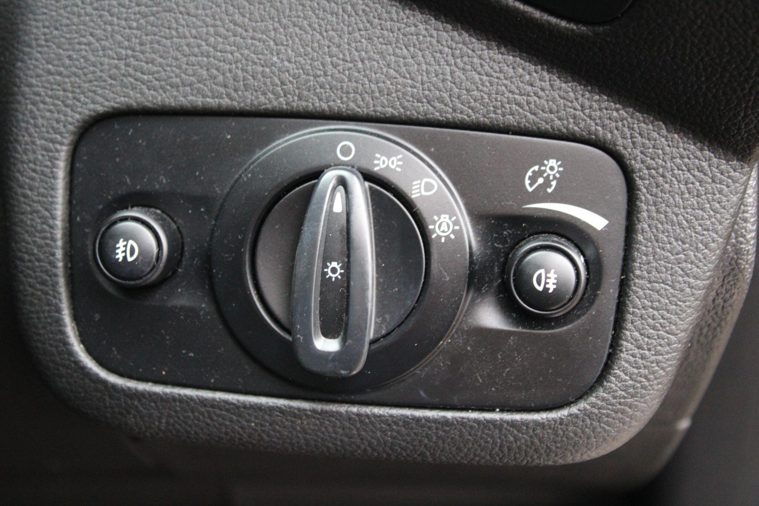 Used Ford Kuga 2016 for sale - 76512877: Photo 21