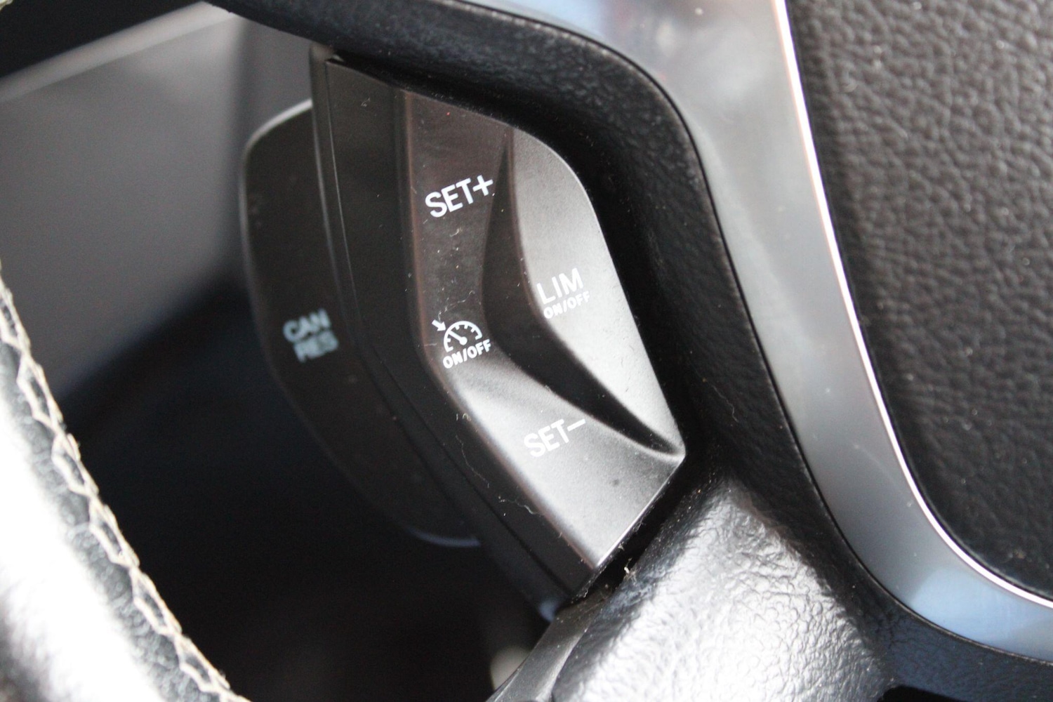 Used Ford Kuga 2016 for sale - 76512877: Photo 27