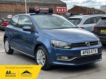 Used Volkswagen Polo 2015 for sale - 78528917: Photo