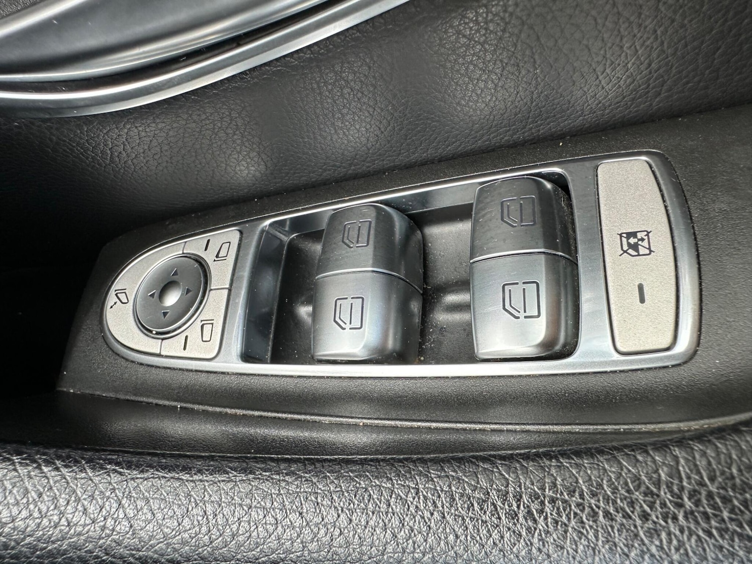 Used Mercedes-Benz E Class 2016 for sale - 78072113: Photo 19