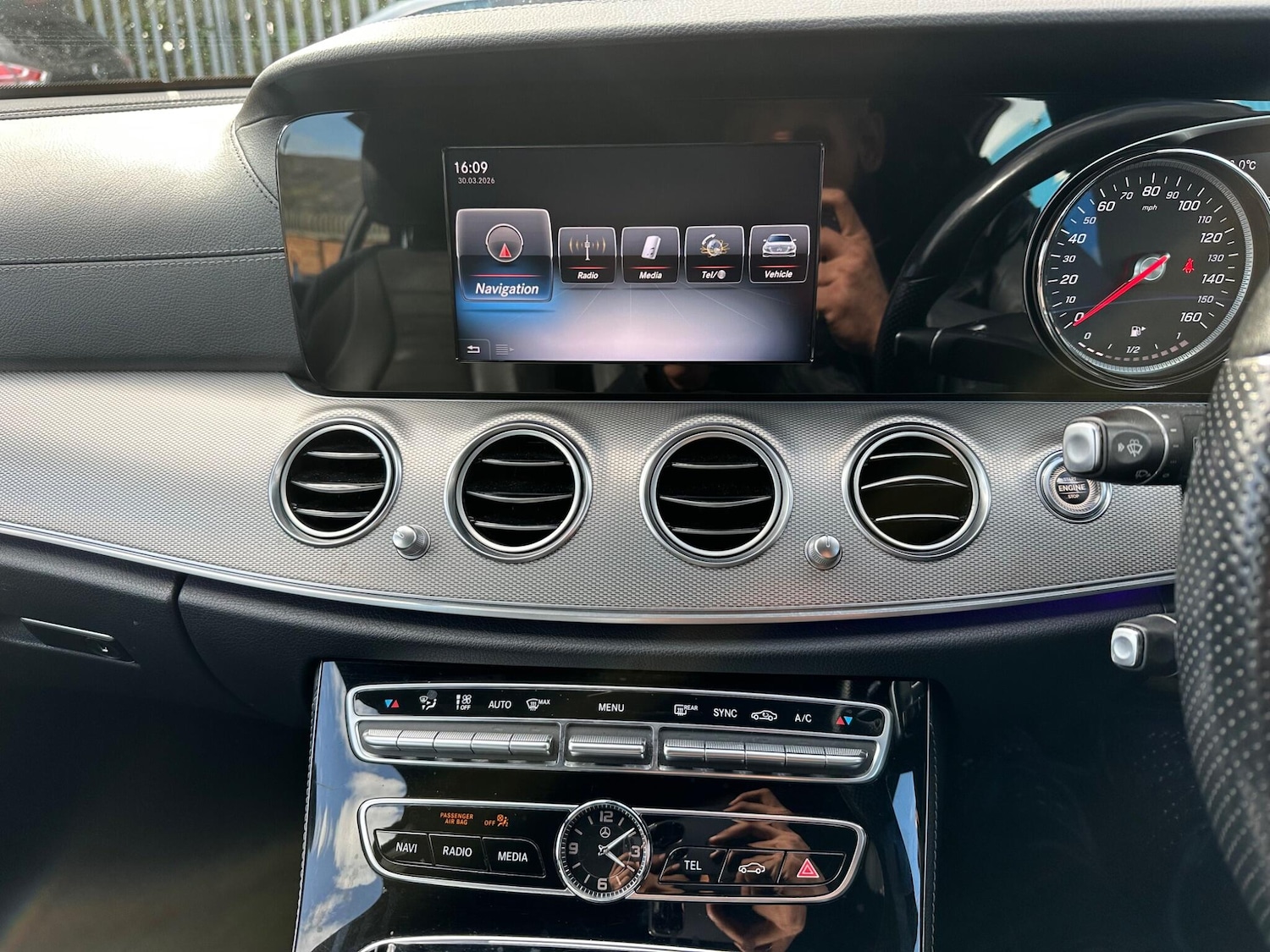 Used Mercedes-Benz E Class 2016 for sale - 78072113: Photo 21