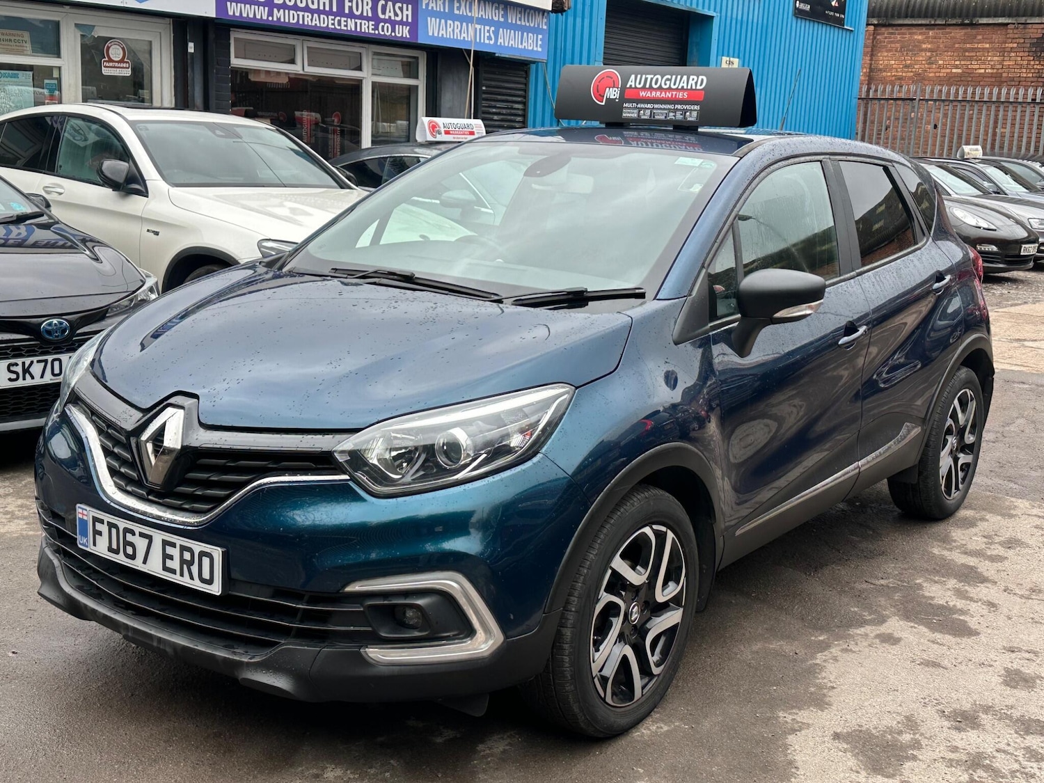 Used Renault Captur 2017 for sale - 78074069: Photo 2