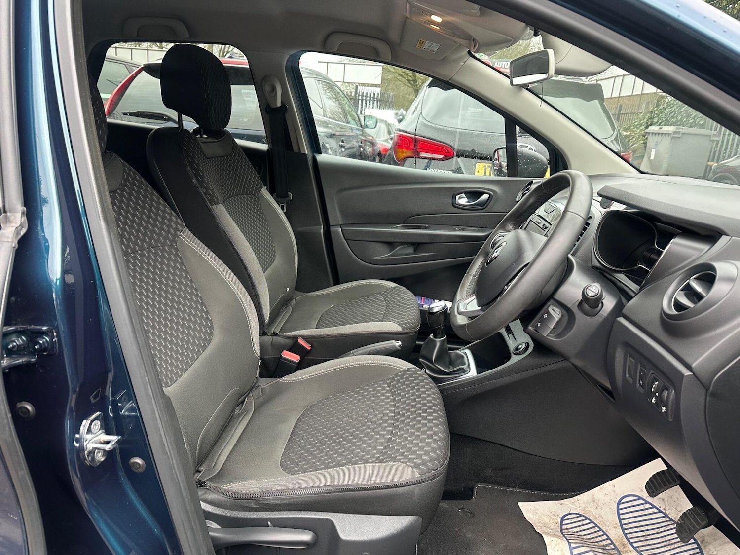 Used Renault Captur 2017 for sale - 78074069: Photo 7