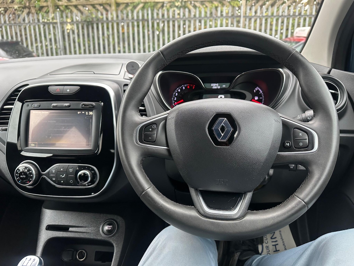 Used Renault Captur 2017 for sale - 78074069: Photo 9