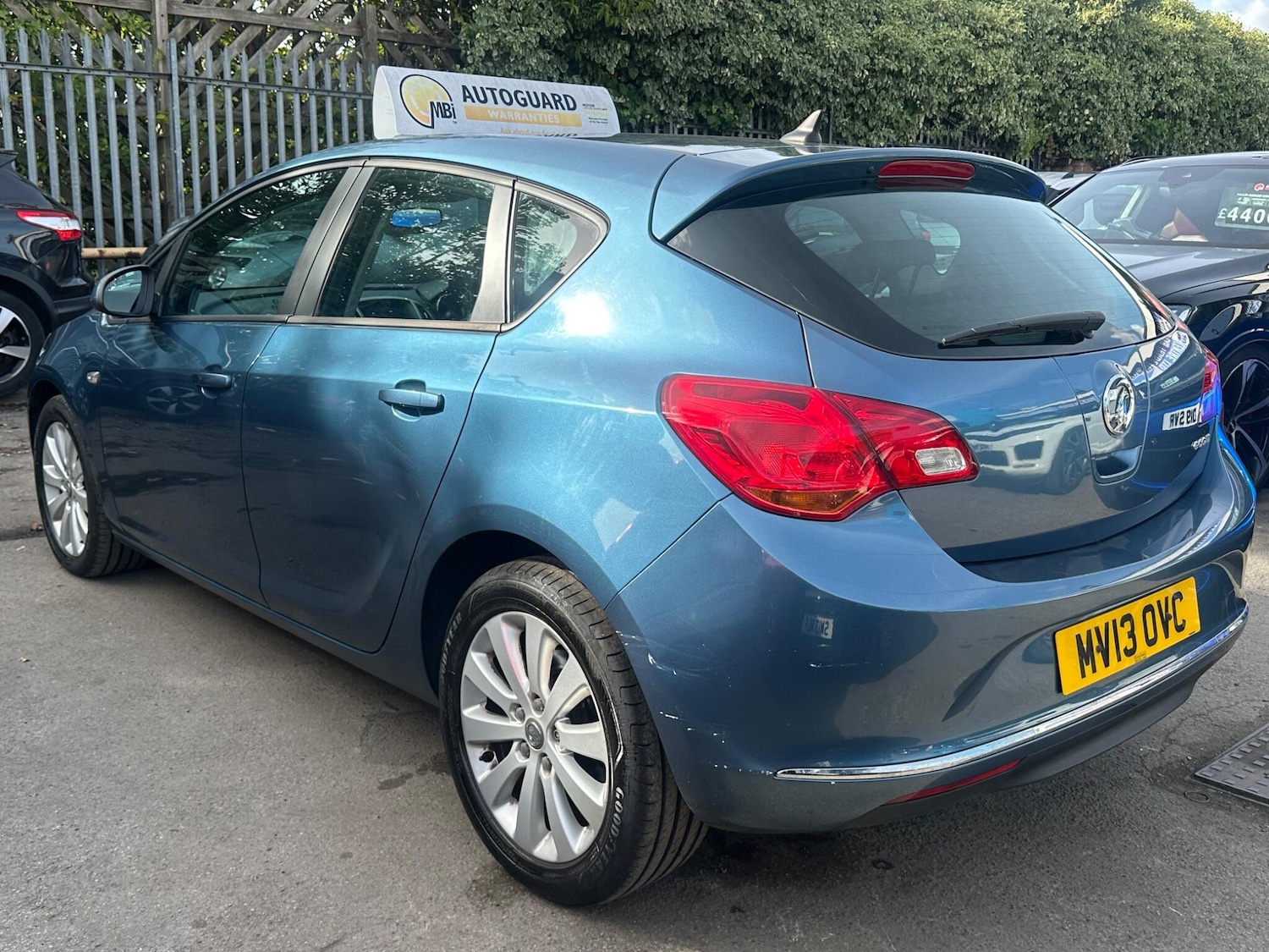 Used Vauxhall Astra 2013 for sale - 78074109: Photo 3