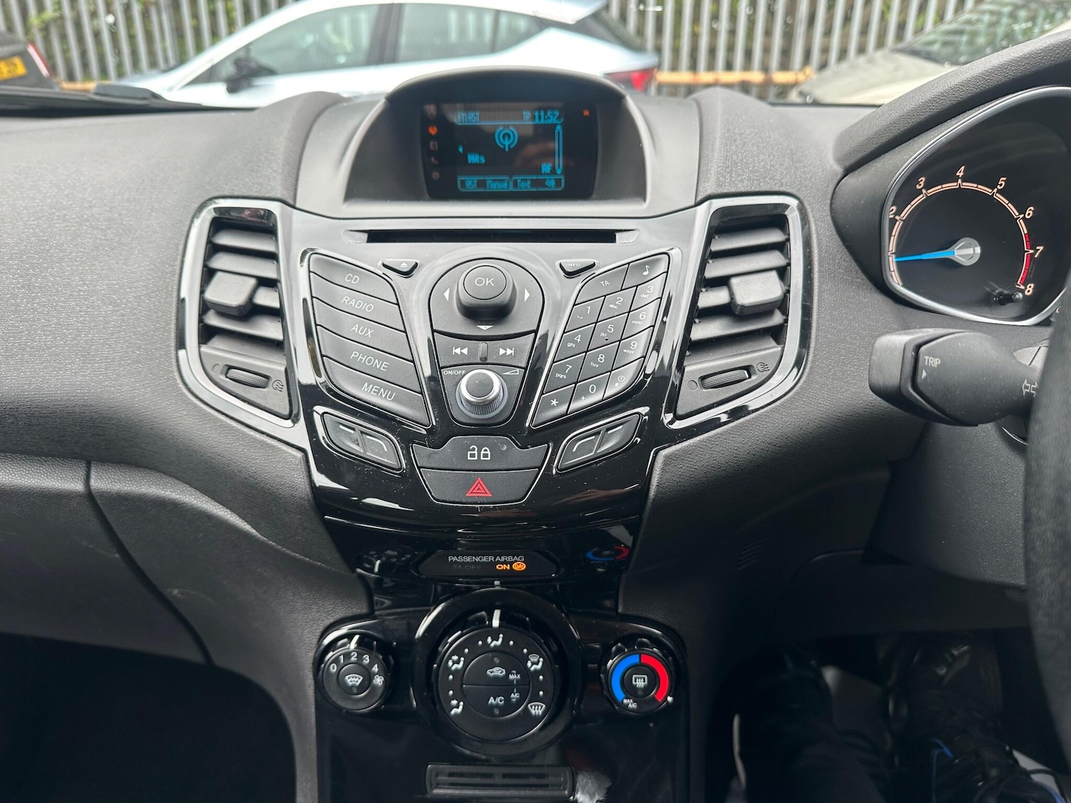 Used Ford Fiesta 2013 for sale - 78074097: Photo 11