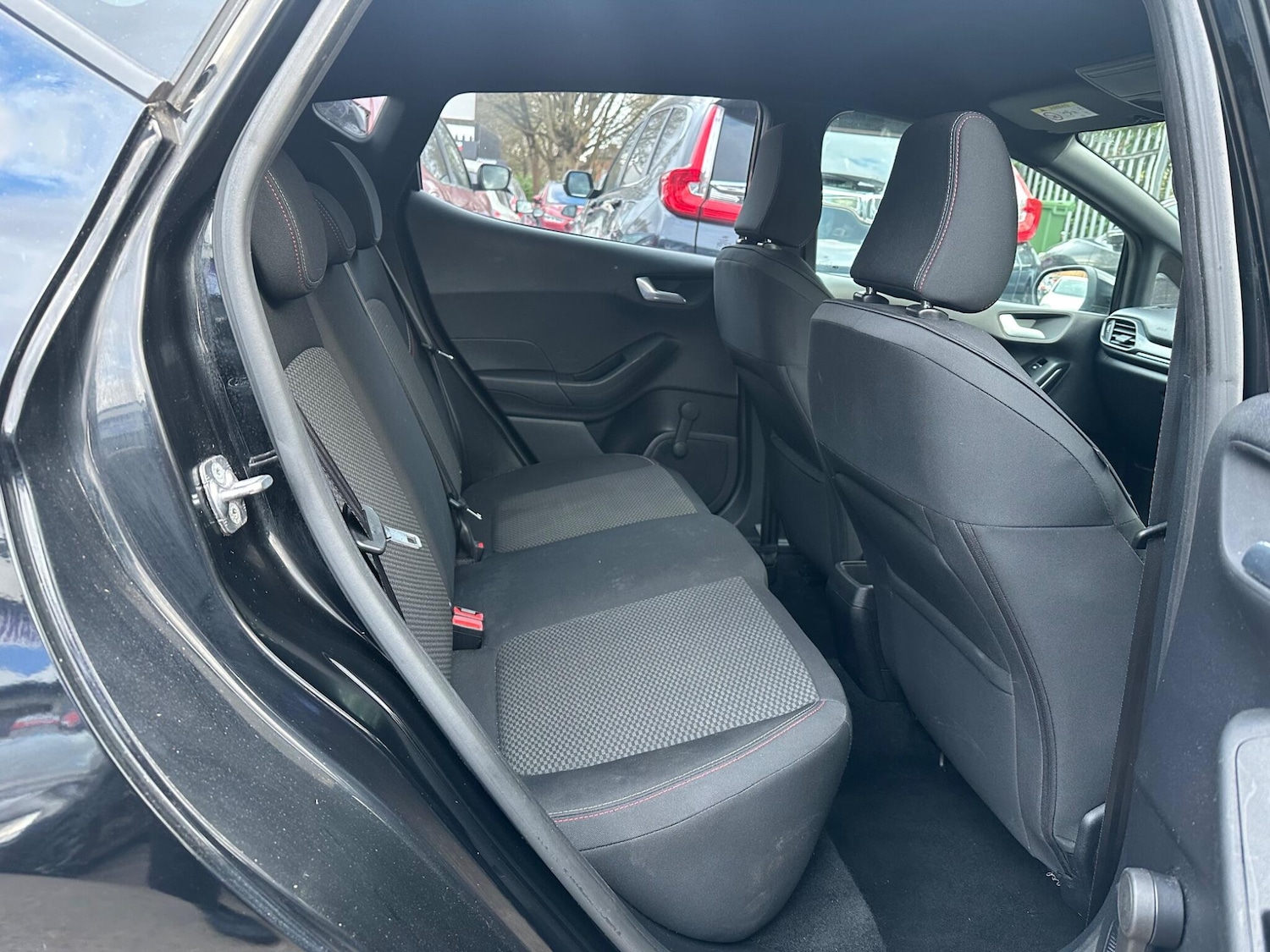 Used Ford Fiesta 2018 for sale - 78074038: Photo 10