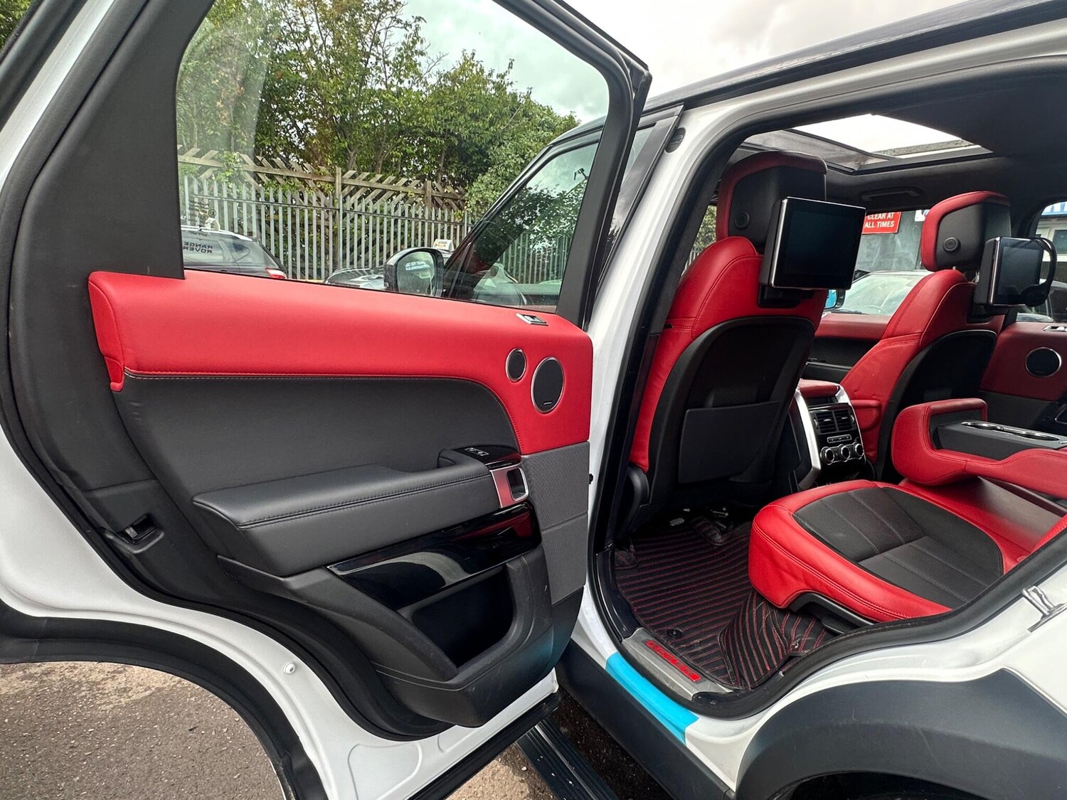 Used Land Rover Range Rover Sport 2014 for sale - 78074059: Photo 22