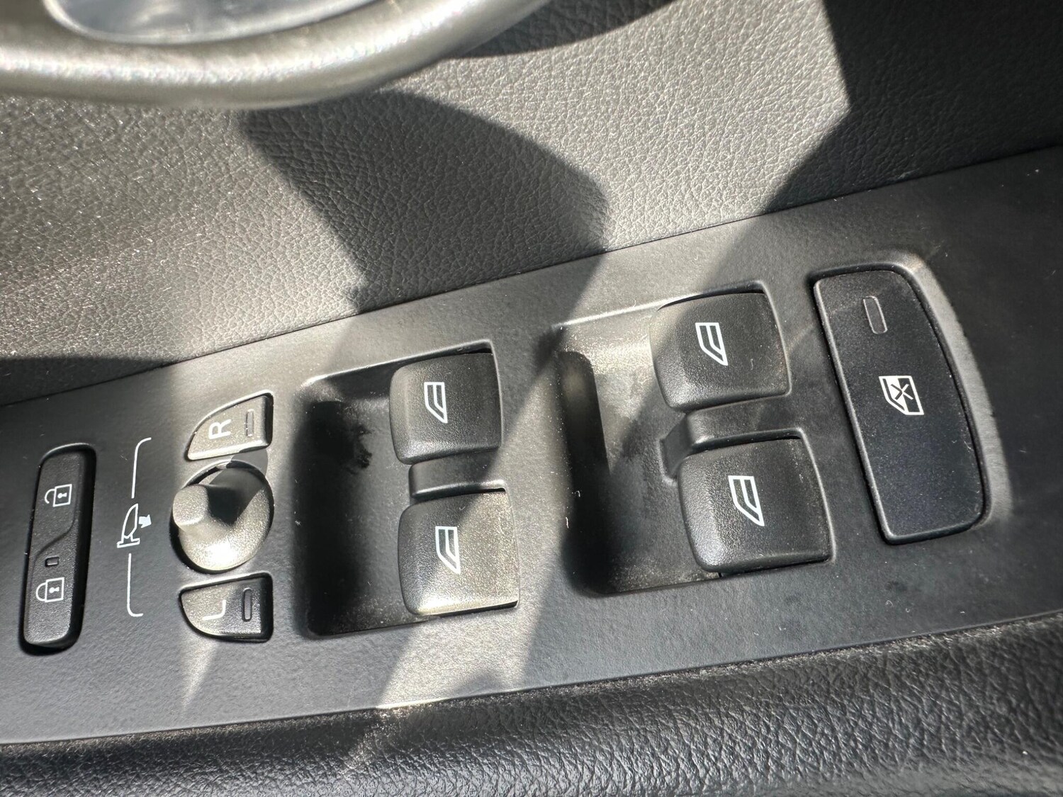 Used Volvo V40 2014 for sale - 78074010: Photo 12