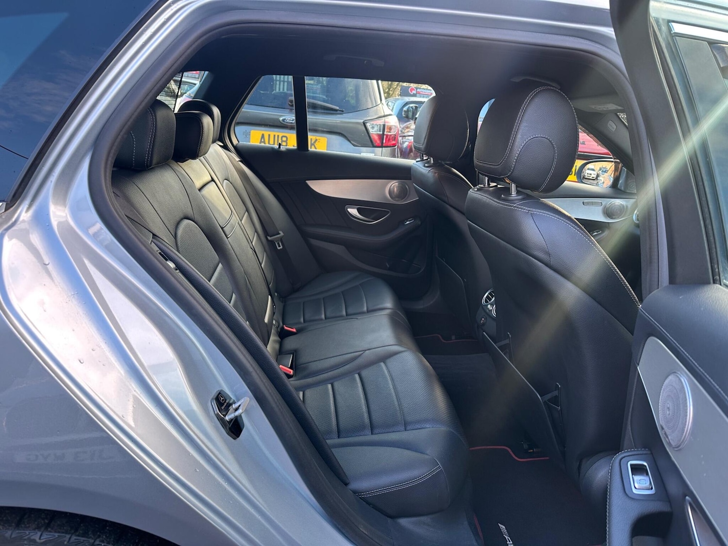 Used Mercedes-Benz C Class 2015 for sale - 78074079: Photo 11