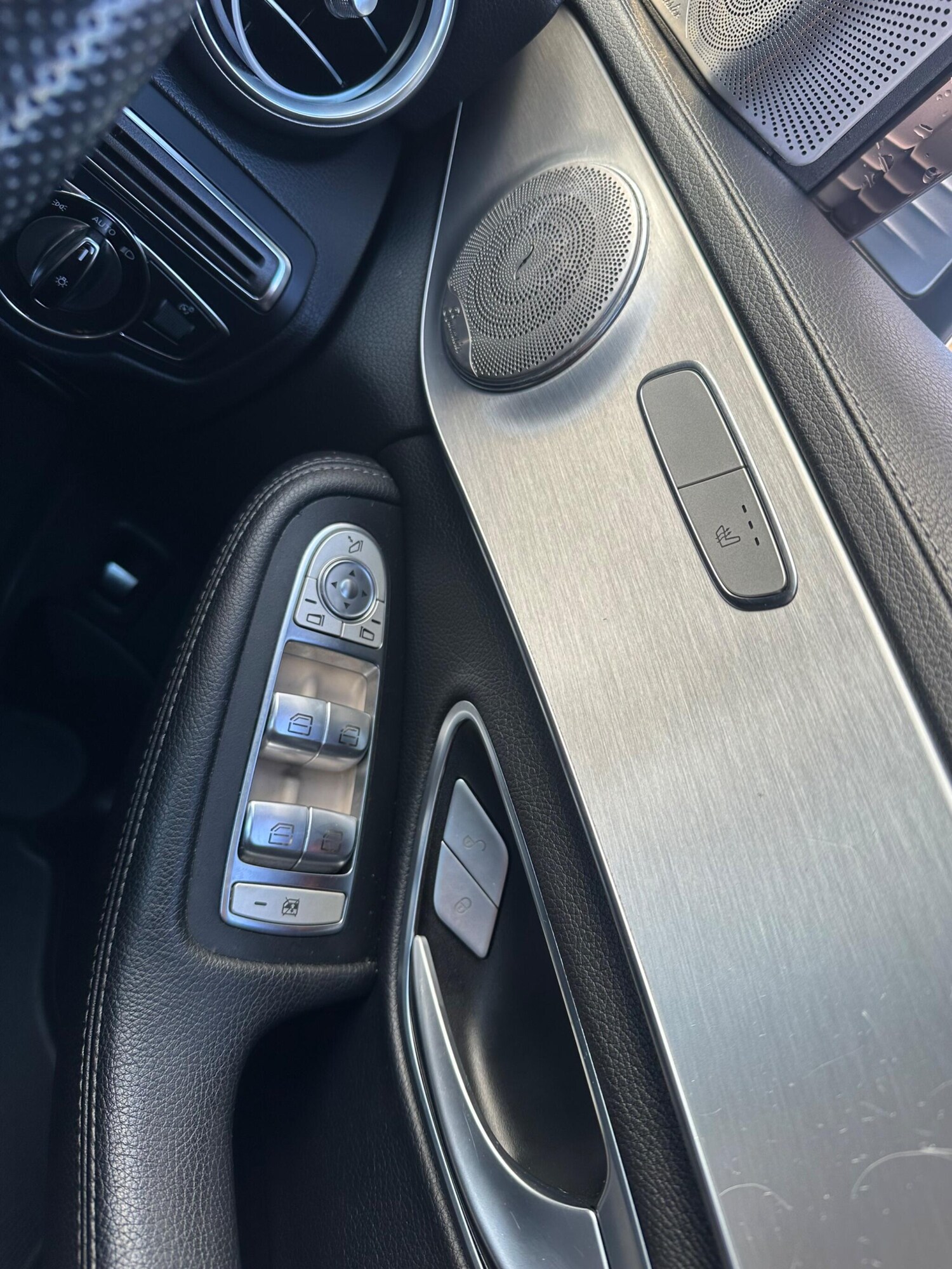 Used Mercedes-Benz C Class 2015 for sale - 78074079: Photo 12