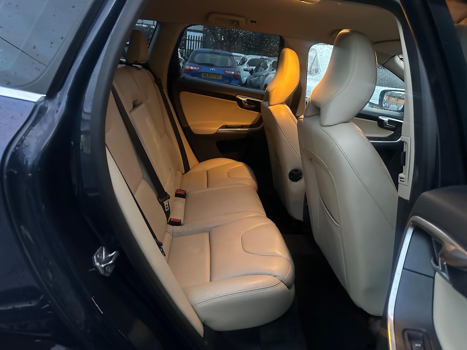 Used Volvo XC60 2014 for sale - 78074107: Photo 8