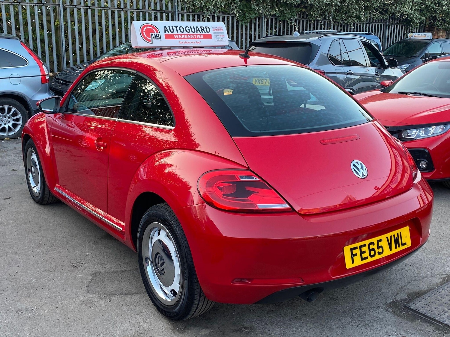 Used Volkswagen Beetle 2015 for sale - 78074037: Photo 5