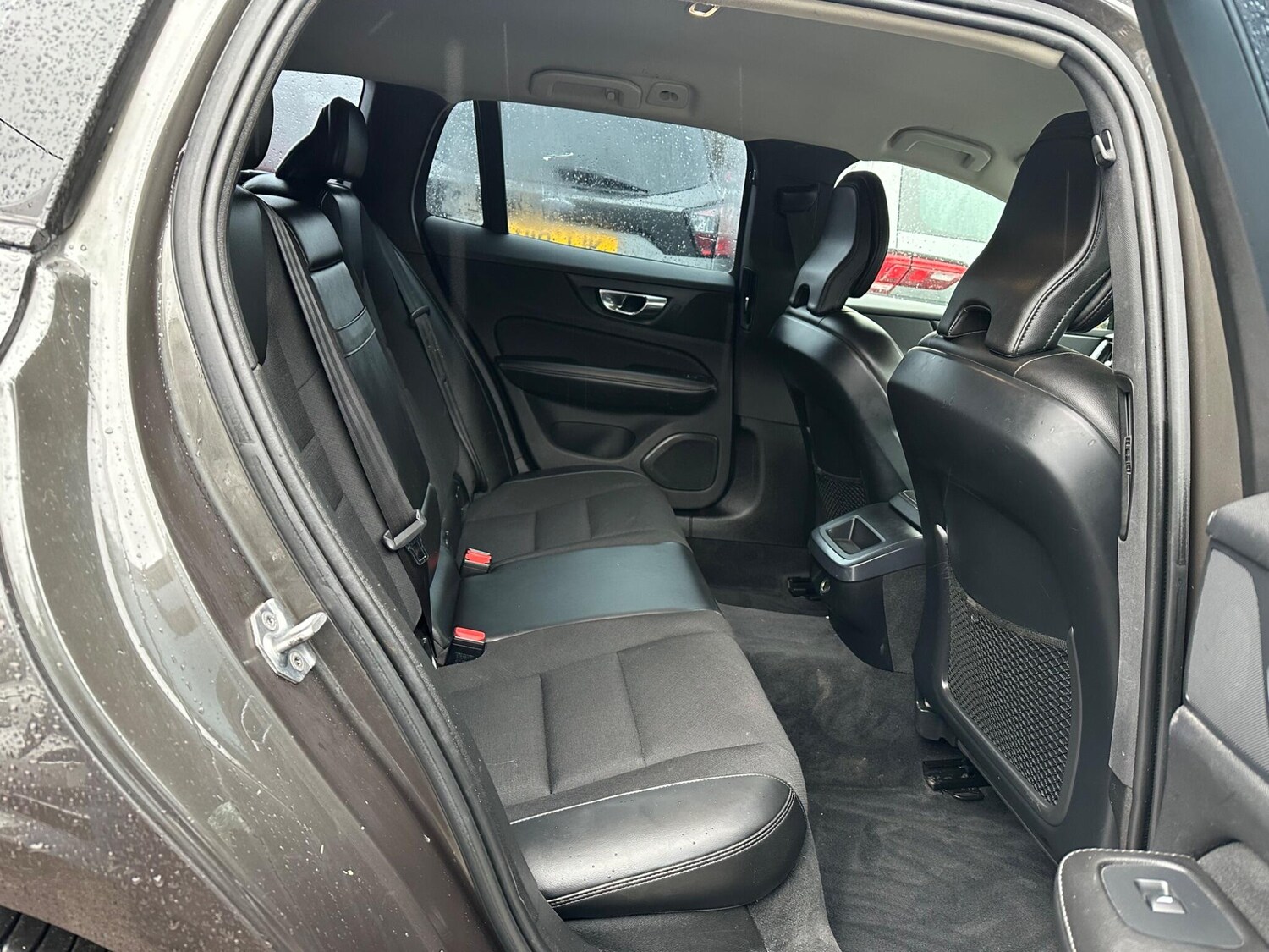 Used Volvo V60 2018 for sale - 78074066: Photo 11