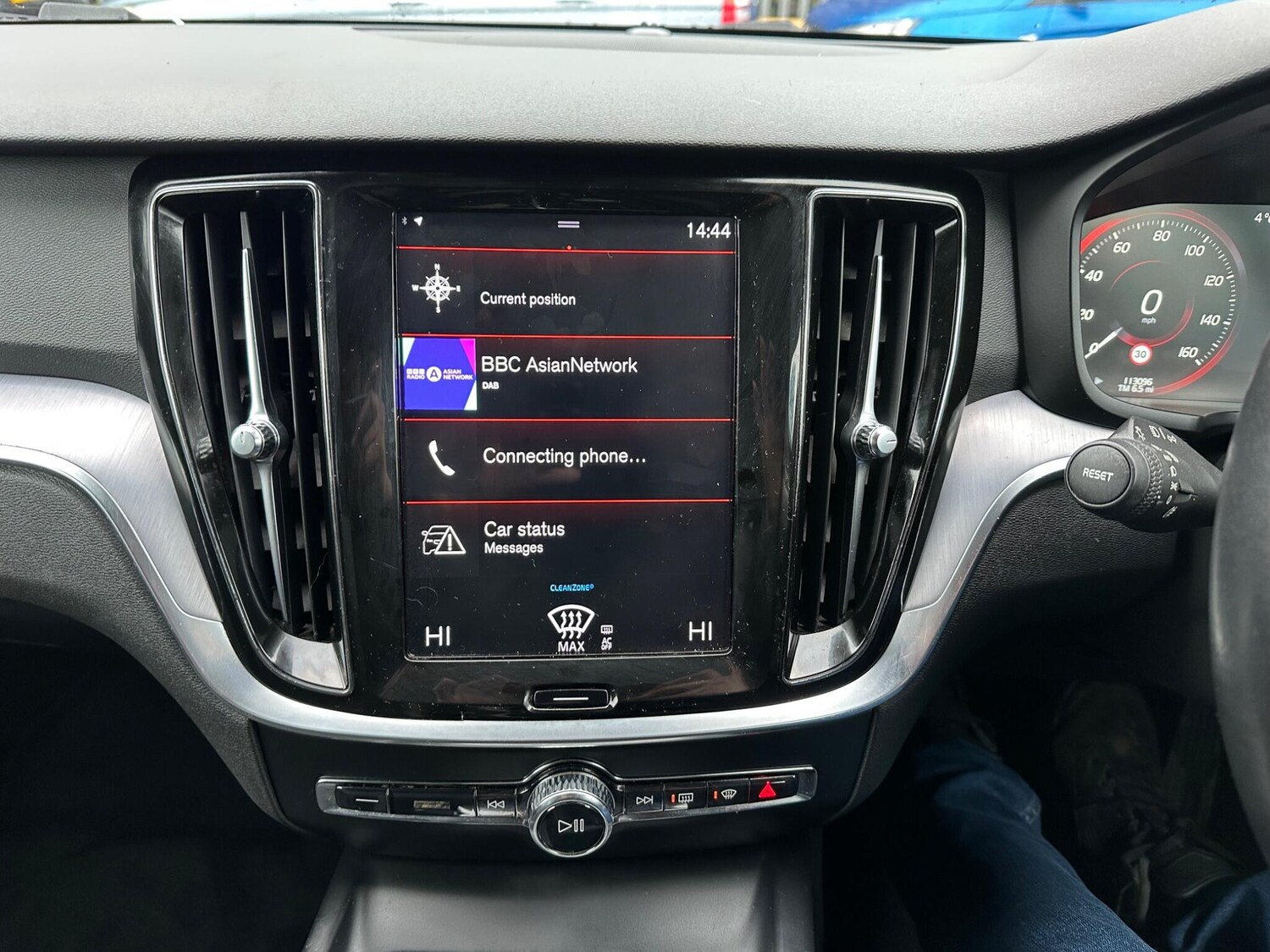 Used Volvo V60 2018 for sale - 78074066: Photo 13