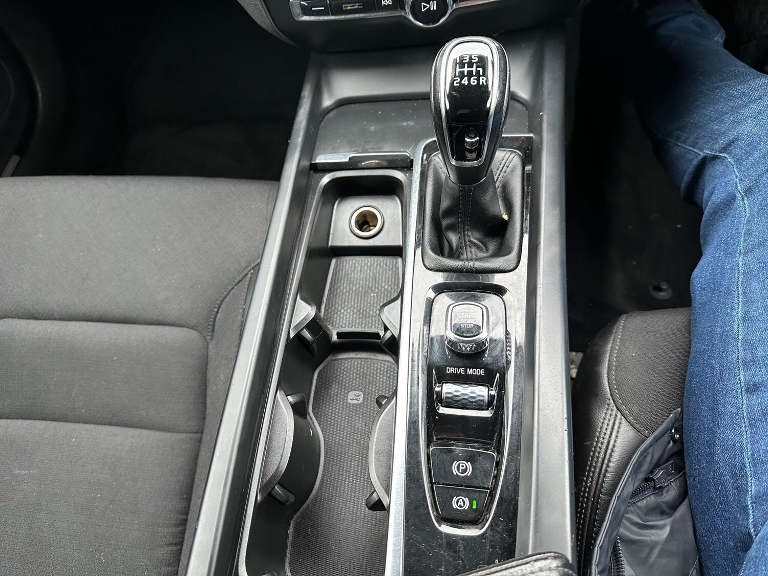 Used Volvo V60 2018 for sale - 78074066: Photo 9