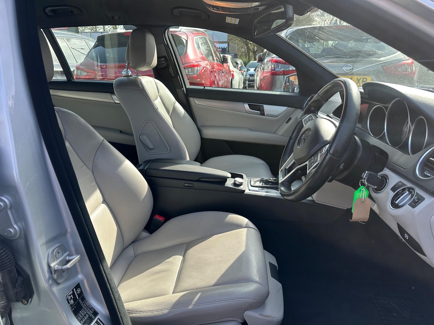 Used Mercedes-Benz C Class 2012 for sale - 78074077: Photo 9