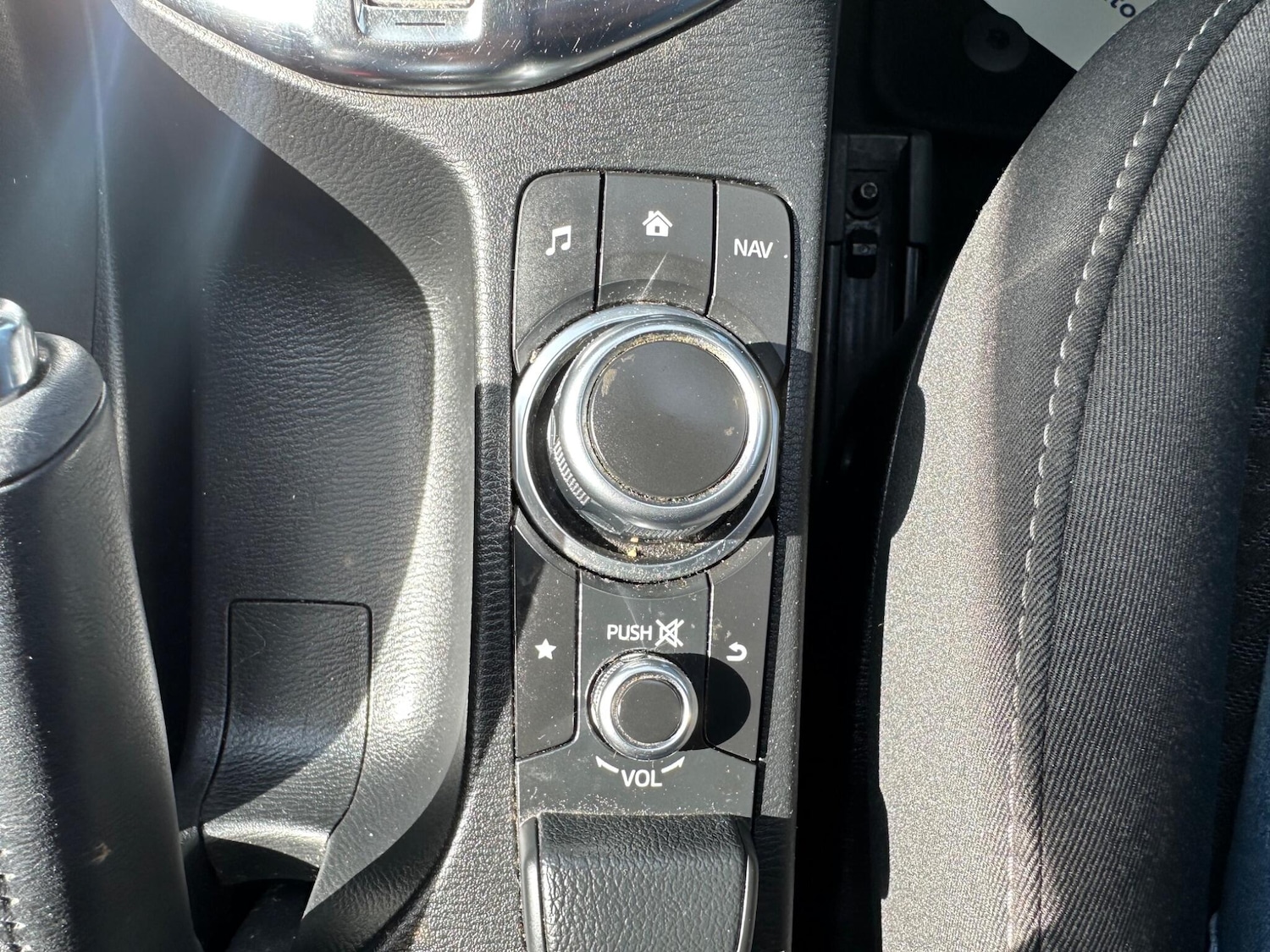 Used Mazda Mazda2 for sale - 78204790: Photo 12