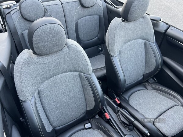 Used MINI Convertible 2018 for sale - 75579100: Photo 26