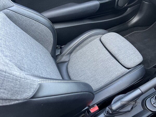 Used MINI Convertible 2018 for sale - 75579100: Photo 29