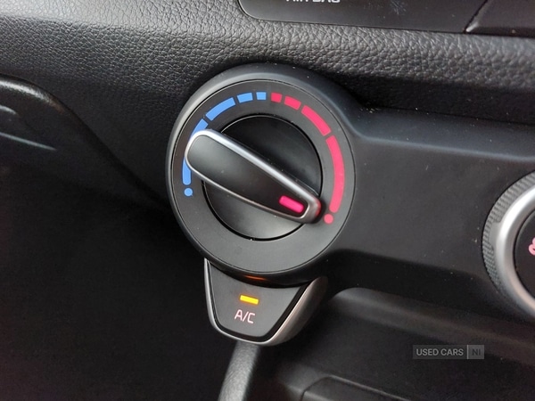 Used Kia Stonic 2024 for sale - 76667541: Photo 37