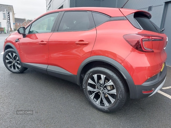 Used Renault Captur 2023 for sale - 77525581: Photo 2