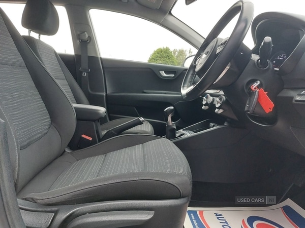 Used Kia Stonic 2018 for sale - 76228591: Photo 22