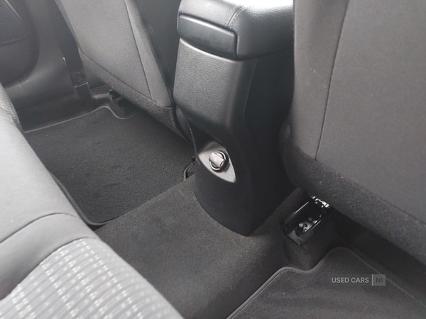 Used Kia Stonic 2018 for sale - 76228591: Photo 27