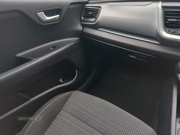 Used Kia Stonic 2018 for sale - 76228591: Photo 50