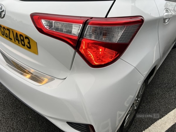 Used Toyota Yaris 2017 for sale - 76201718: Photo 12
