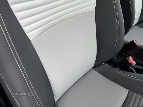 Used Toyota Yaris 2017 for sale - 76201718: Photo 20