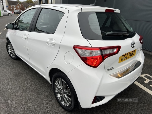 Used Toyota Yaris 2017 for sale - 76201718: Photo 2