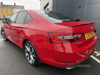 Used Skoda Superb 2018 for sale - 76597576: Photo