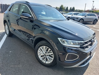 Used Volkswagen T-Roc 2024 for sale - 79237709: Photo