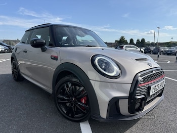 Used MINI Hatch 2023 for sale - 79325588: Photo