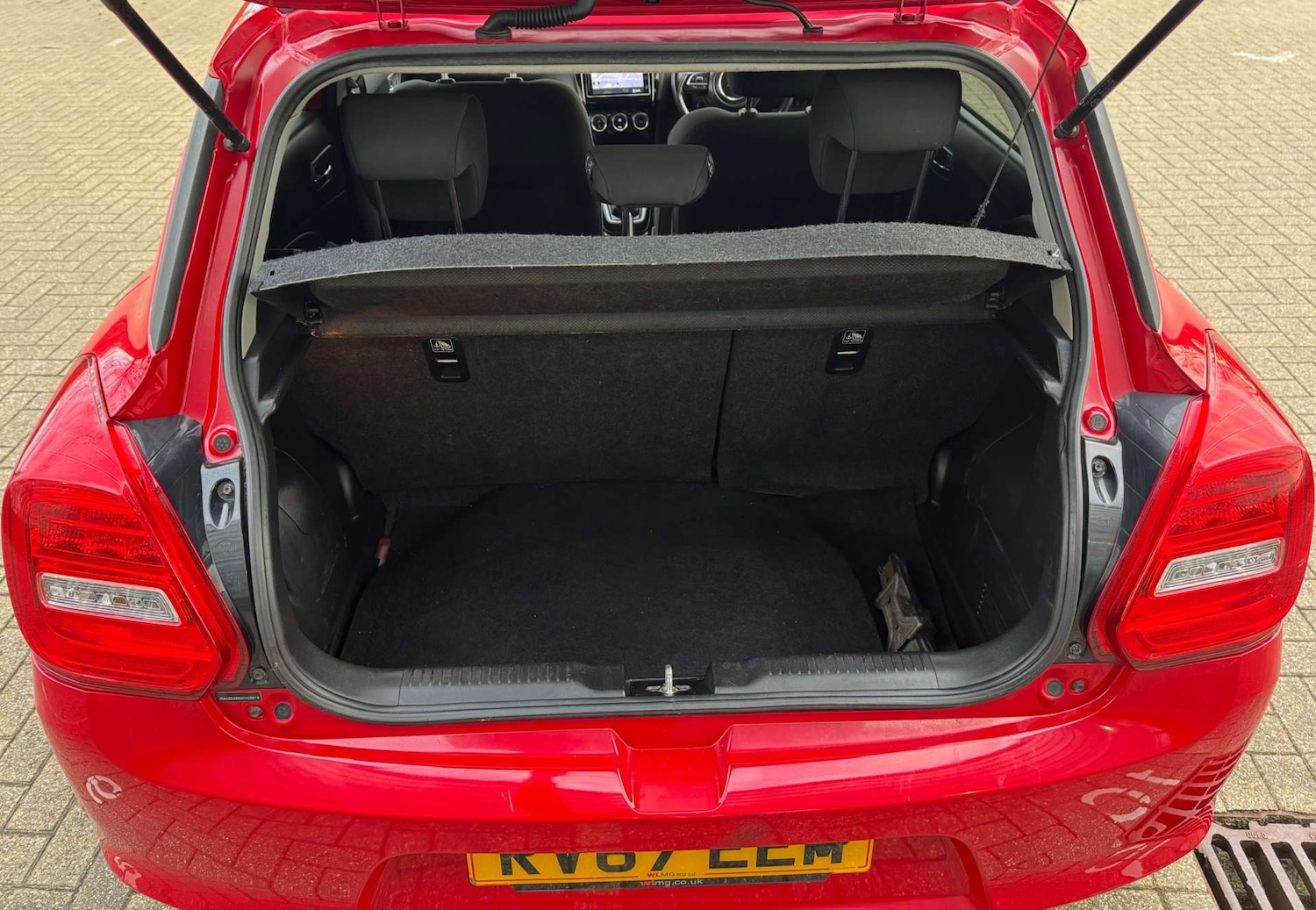 Used Suzuki Swift 2017 for sale - 77735008: Photo 30