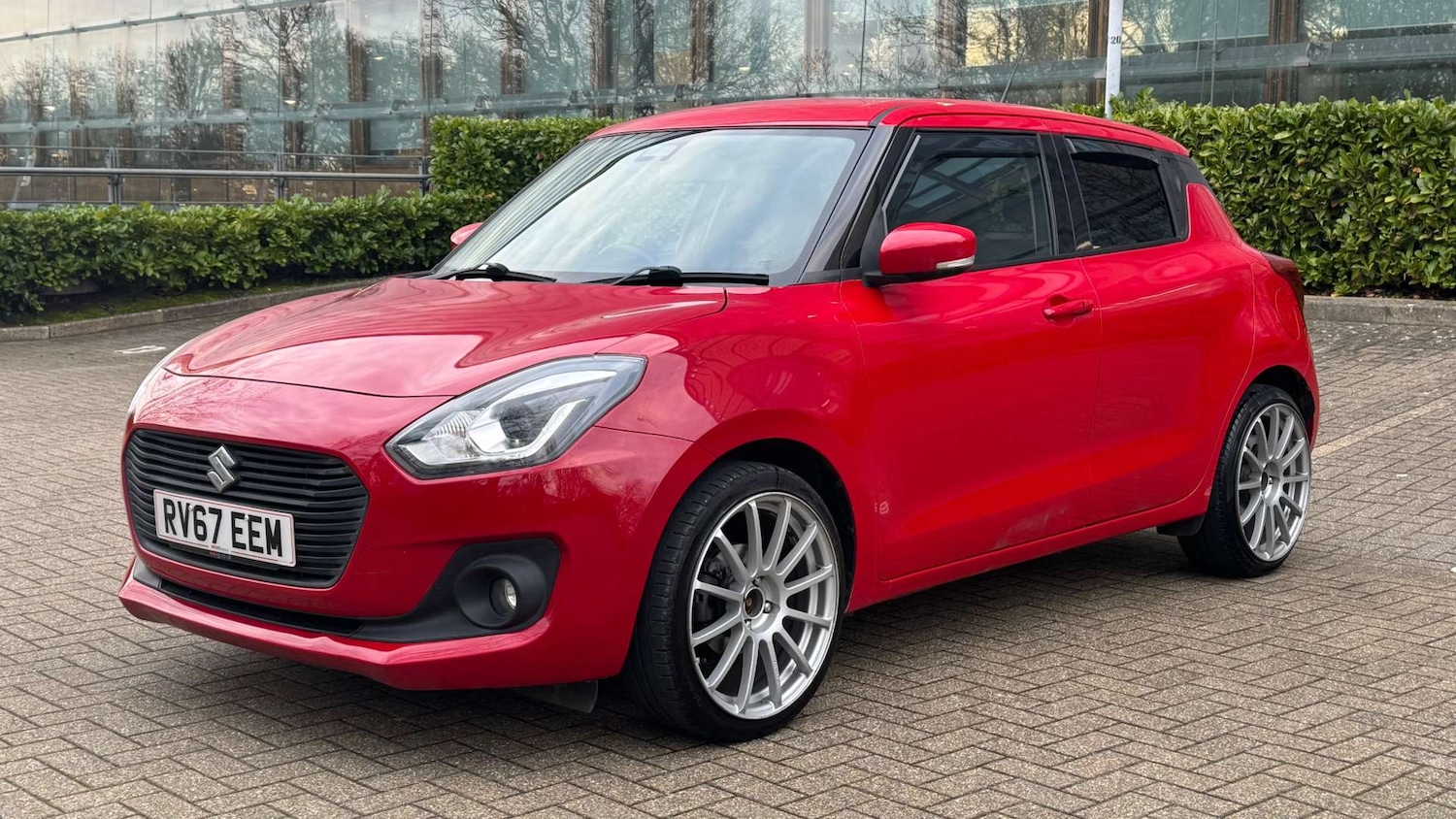 Used Suzuki Swift 2017 for sale - 77735008: Photo 4